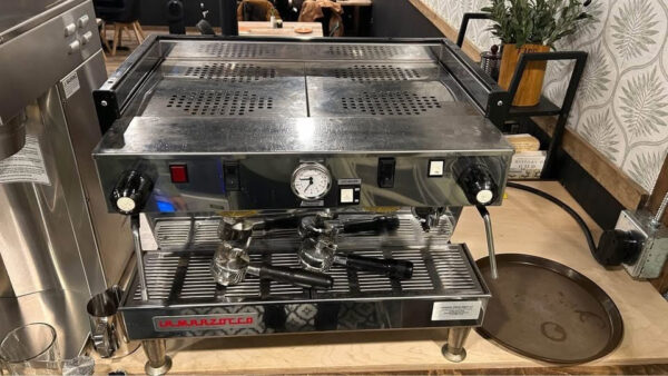 La Marzocco Linea Classic 2-Group Commercial Espresso Machine - Image 4